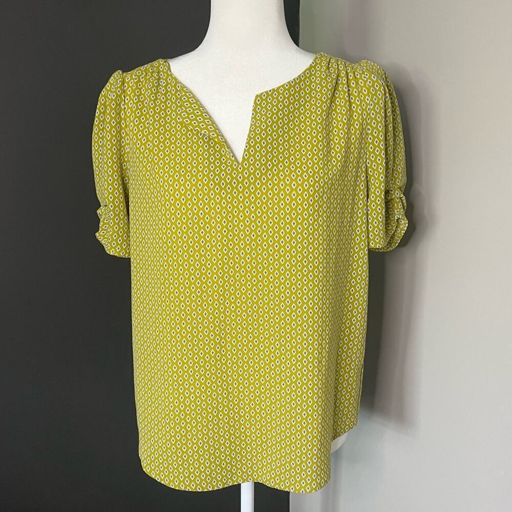 Carolina Belle Olive Green Retro Print Pull Over Blouse-‎ Size S